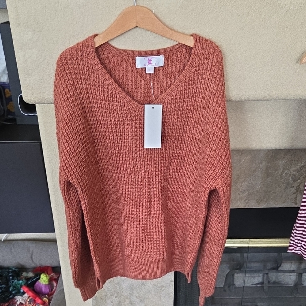 Chloe V-Neck Sweater in Warm Rust